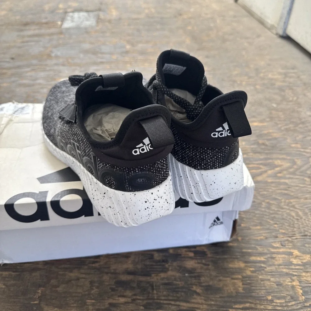 Adidas (Kaptir 3.0) Athletic Running Shoes Black White Mens Size 10 New (IF7314)